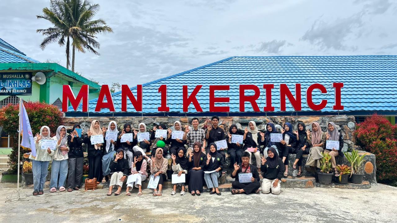 Sukses Digelar, Latihan Kepemimpinan Dasar Tingkatkan Kapasitas Pengurus PIK-R MAN 1 Kerinci Periode 2025/2026